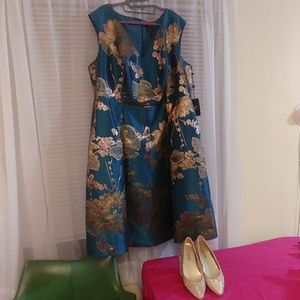 Adrianna Papell Formal Party Dress. Tea Length.